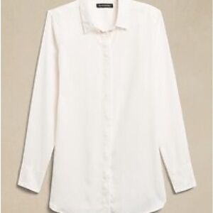 Banana Republic Parker Tunic Fit Shirt M White